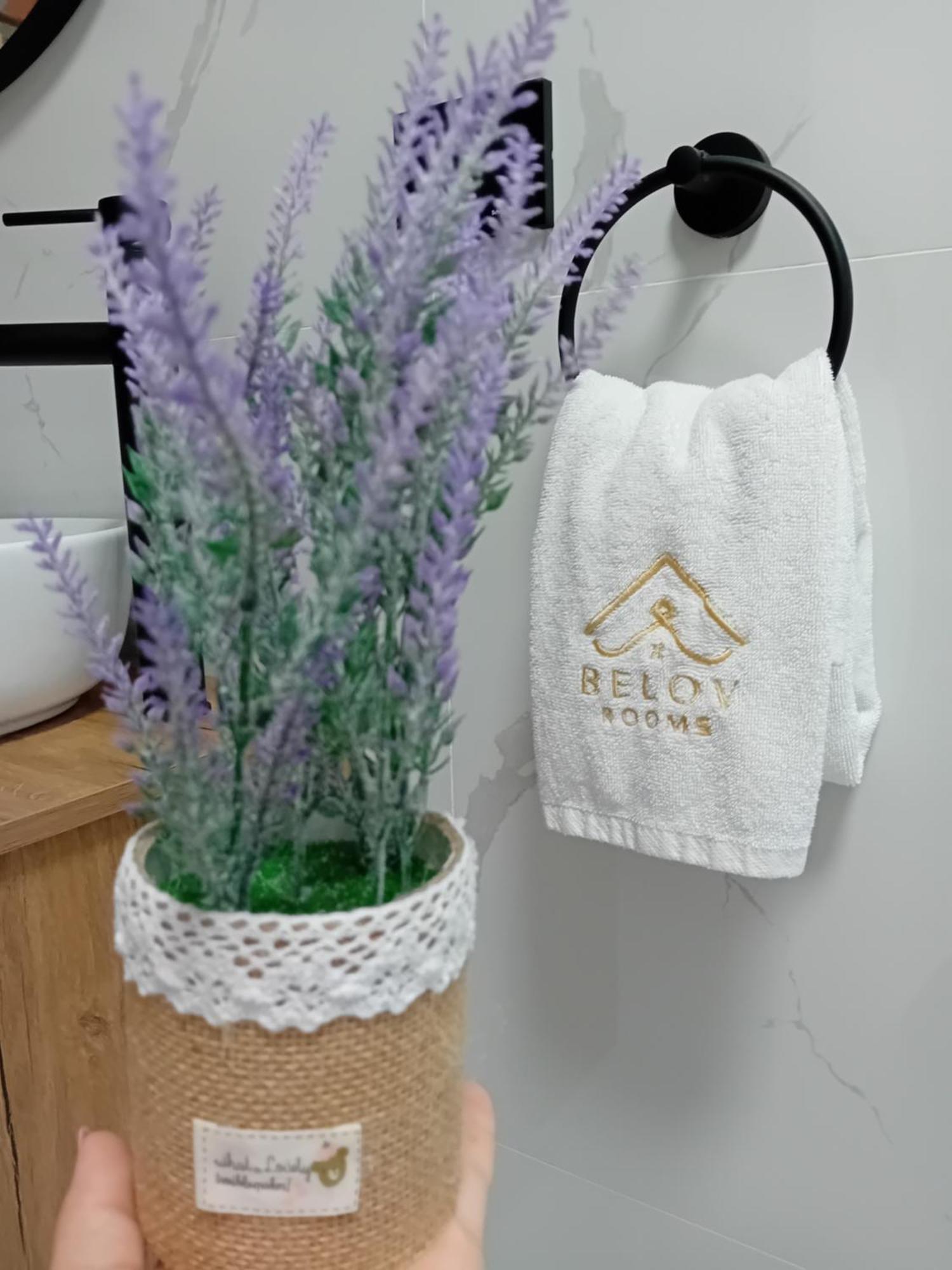 Belov Rooms And Apartments デミル・カピヤ エクステリア 写真